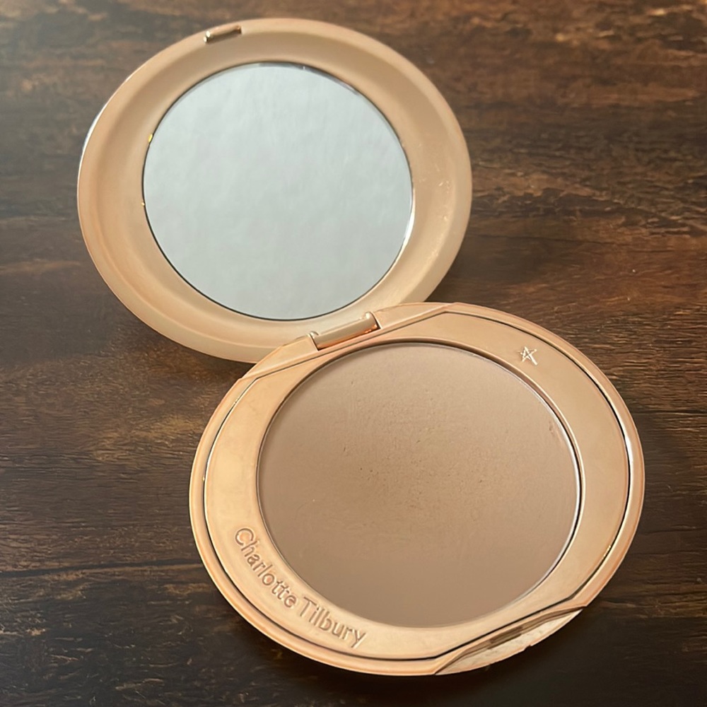 Charlotte Tilbury Airbrush Flawless Finish